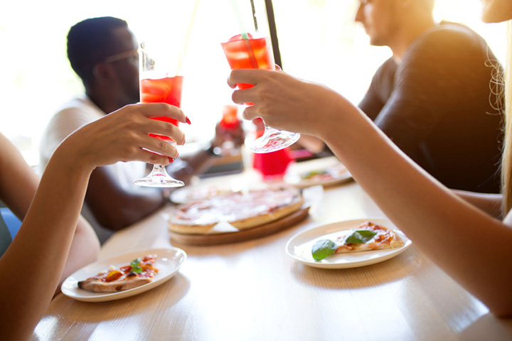 About Garian's Bar & Grill